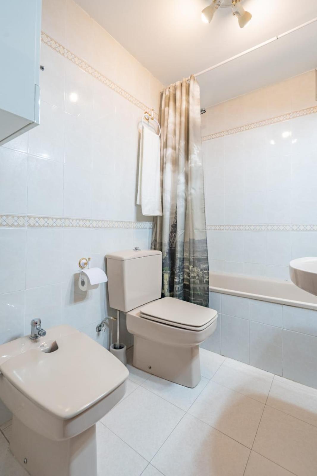 Apartment Monfort Valencia Exterior foto